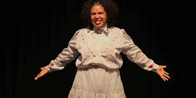 Espetáculo “Marilene” leva histórias de mulheres negras ao Litoral do Paraná