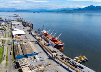 Foto: Claudio Neves/Portos do Paraná