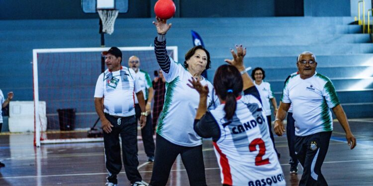 Guaratuba sedia Jogos da Integração do Idoso com mais de 1,3 mil participantes