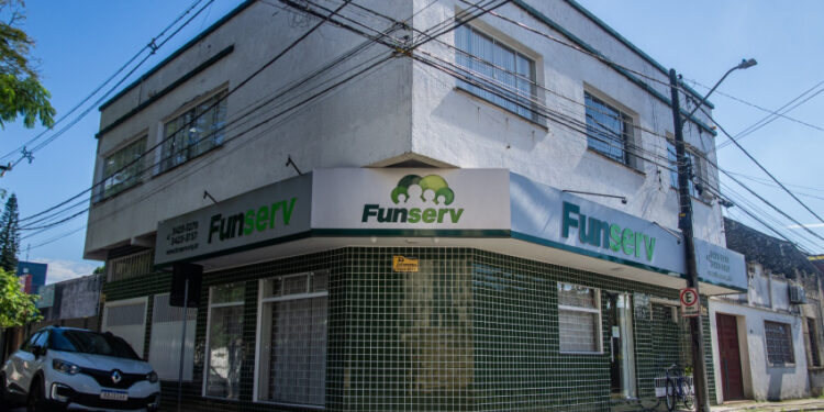 FUNSERV convoca associados para assembleia.