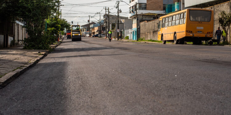 Rua Professor Cleto será entregue antes da procissão, garante secretário de Obras