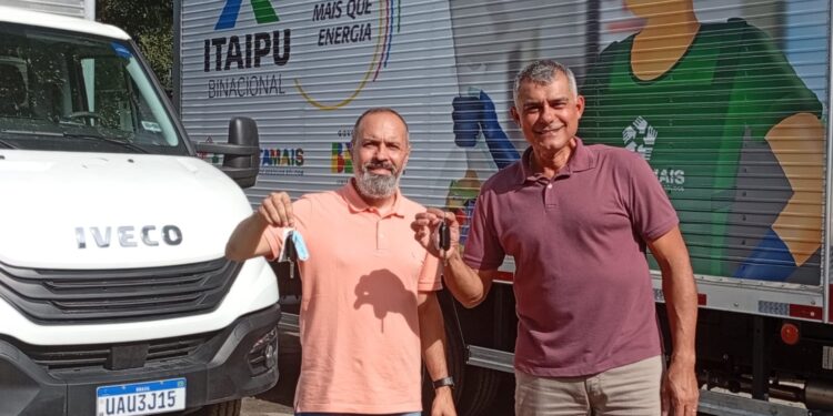 Prefeitura de Paranaguá recebe caminhões e biodigestor em investimento de R$ 1,5 milhão para otimizar gestão de resíduos