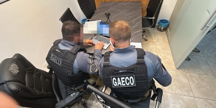 Operação Mar Vermelho chega ao Litoral e mira organização criminosa que simulava roubos de cargas