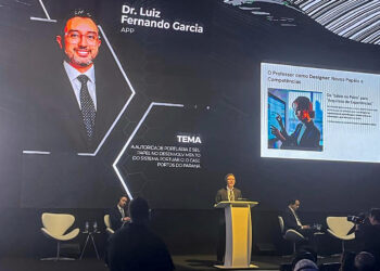 Portos do Paraná destaca avanços regulatórios em congresso internacional