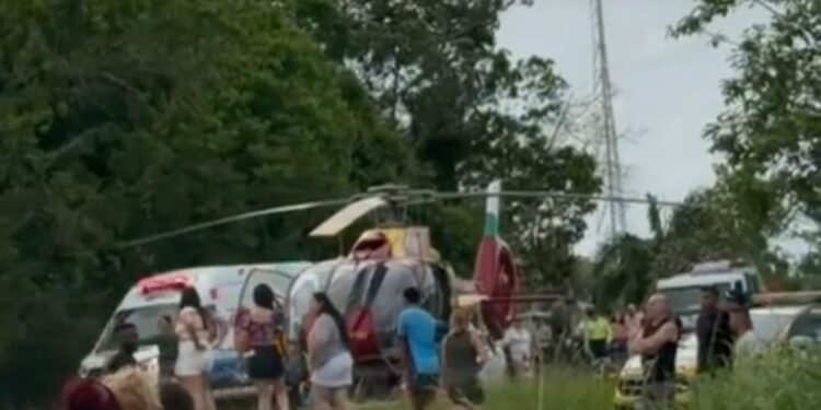 Acidente entre carro e moto deixa feridos na PR-508