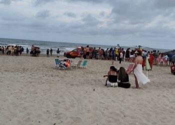 Homem morre após afogamento no mar em Matinhos