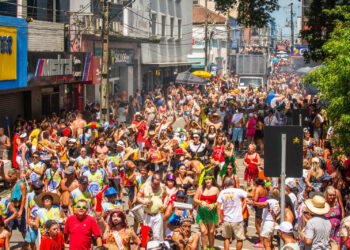 Inscrições abertas para a 75ª edição do Banho de Mar à Fantasia