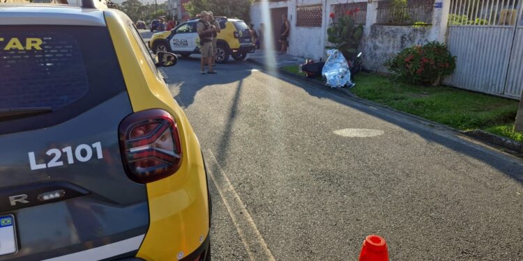 Jovem  é morto a tiros no bairro Jardim Esperança, em Paranaguá