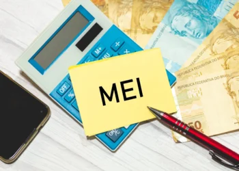 Contribuição do MEI sobe para 81,05 em 2026