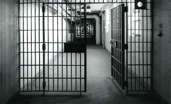 Adolescente que esfaqueou sua namorada em Antonina é levado para internação