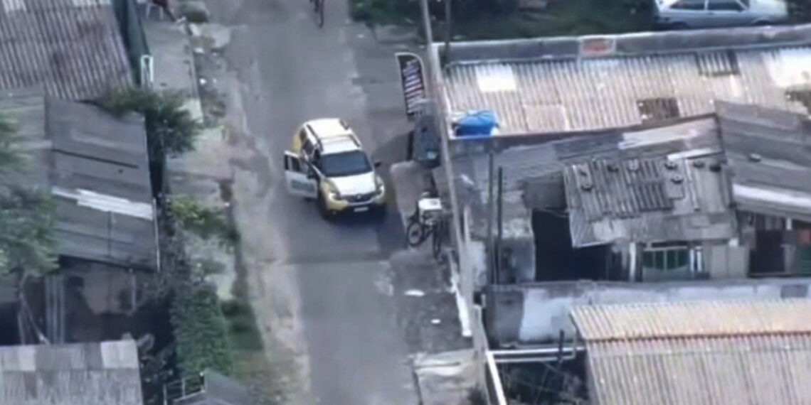 Operação da PMPR com drones e cães resulta na apreensão de drogas e 3 prisões em Matinhos