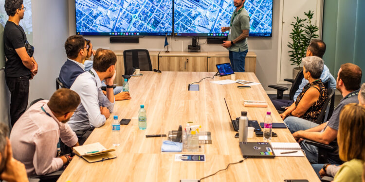 Prefeitura de Paranaguá e Rumo avançam em tratativas sobre alça de acesso à Roque Vernalha