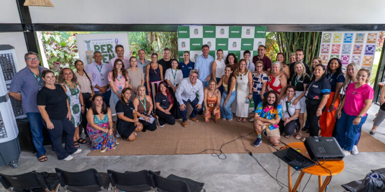 Paranaguá adere ao Programa Estadual Turismo na Escola e fortalece educação nas ilhas