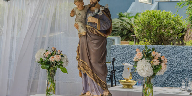 Missa em louvor a São José é celebrada na sede da Prefeitura de Paranaguá