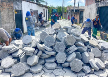 Prefeitura intensifica ações de manutenção urbana e pavimentação na Ilha dos Valadares