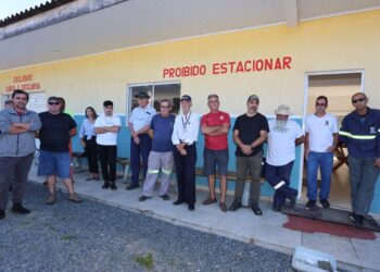 Prefeito Rudão Gimenes reúne equipe para alinhar intervenções nas ruas após chuvas em Pontal do Paraná