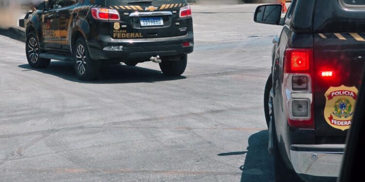 Polícia Federal deflagra operação contra o tráfico Internacional de drogas