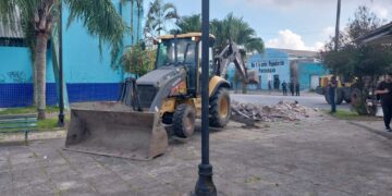 Operação “Imóvel Seguro” remove estruturas abandonadas no Centro de Paranaguá e reforça segurança