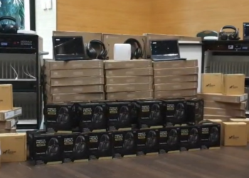 Paraná entrega kits tecnológicos e reforça integração entre redes municipal e estadual de ensino