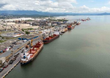 Foto: Claudio Neves/Portos do Paraná