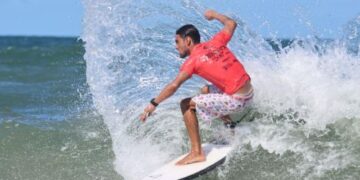 Atletas de Pontal do Paraná se destacam na 1ª etapa do Circuito Paranaense de Surf Amador