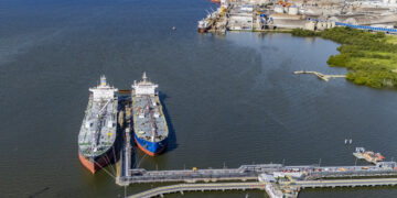 Portos do Paraná investe R$ 100 milhões na modernização do píer de líquidos em Paranaguá