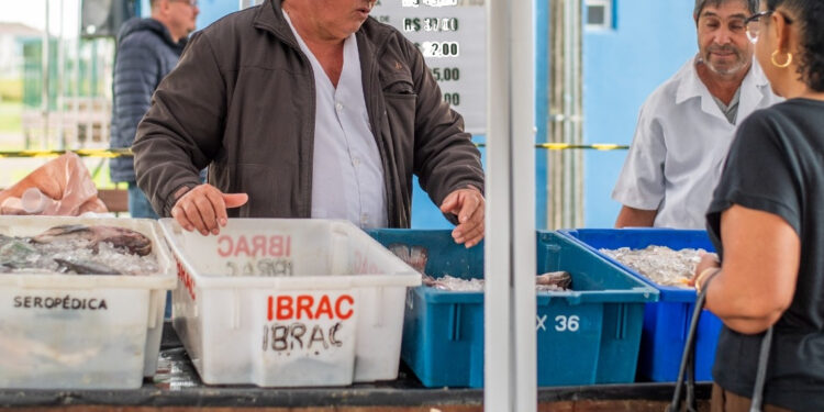 Feira de Peixes de Cultivo chega à 29ª edição com preços acessíveis e incentivo à produção local em Paranaguá