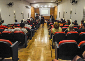 Prefeitura de Paranaguá realiza audiência pública para discutir LDO de 2027