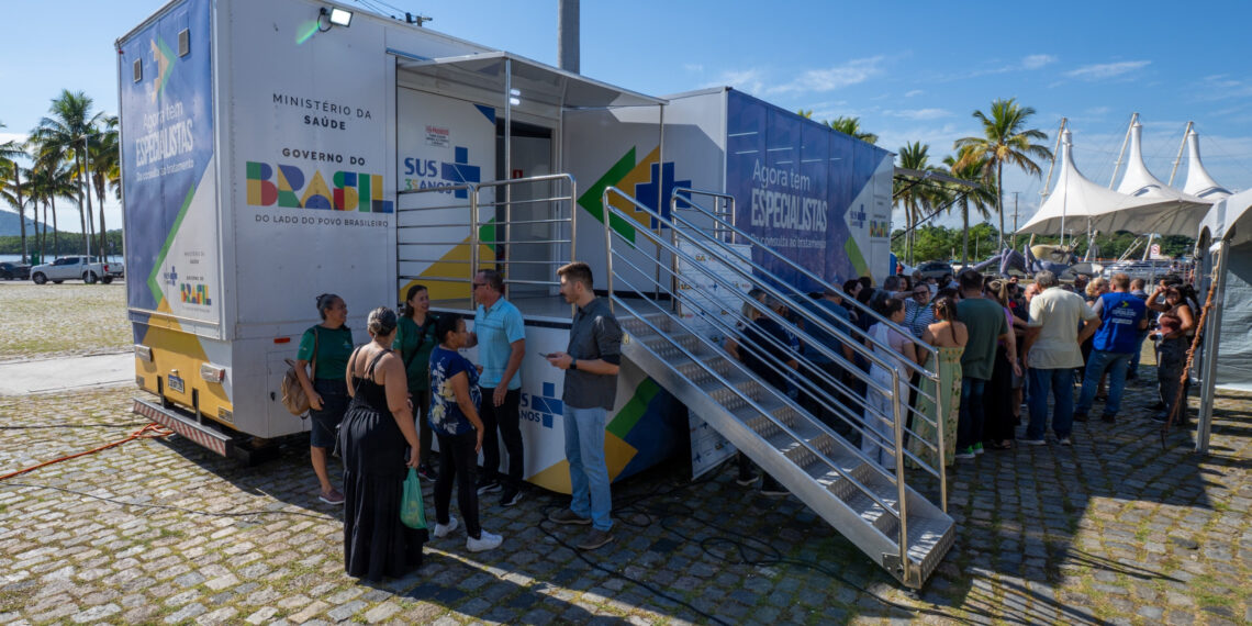 Paranaguá amplia acesso à saúde da mulher com unidade móvel de diagnósticos especializados