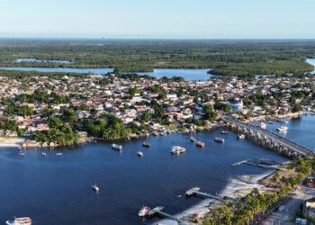 Mutirão de limpeza mobiliza equipes e reforça combate à dengue na Ilha dos Valadares