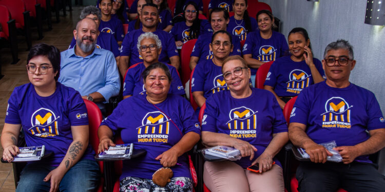 28 empreendedores iniciam curso gratuito em Paranaguá com chance de prêmio em dinheiro
