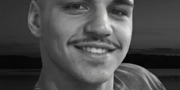 Jovem envolvido em grave acidente envolvendo carro e moto, morre no hospital regional em Paranaguá