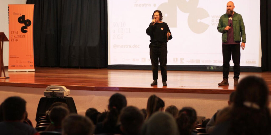 Paranaguá recebe oficina gratuita “Do Papel às Telas: Gestão Criativa no Audiovisual”