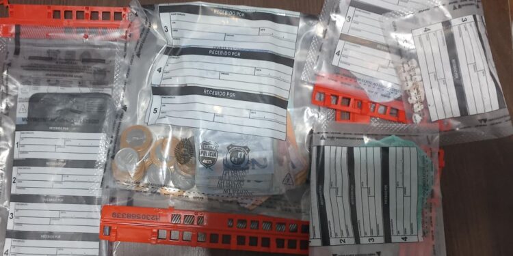 Polícia Militar apreende adolescente suspeito de tráfico de drogas em Morretes