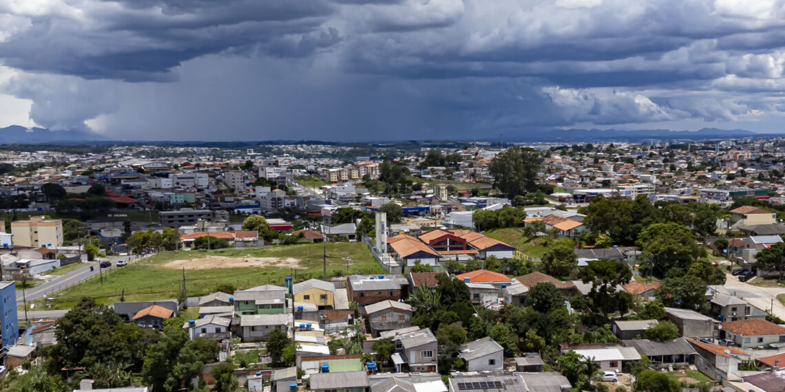 Simepar prevê chuva até quarta-feira em várias regiões do Paraná