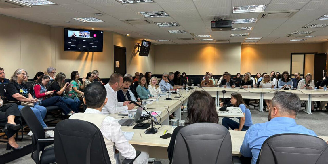 Paraná repassa mais de R$ 10 milhões para fortalecer direitos da pessoa com deficiência nos municípios