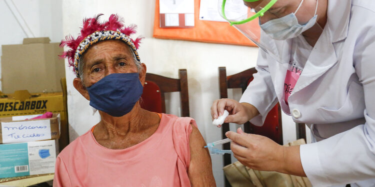 Paraná garante saúde integral aos povos com ações em diversas frentes