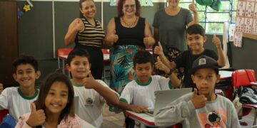 Morretes avança na educação com entrega de chromebooks para alunos da rede municipal