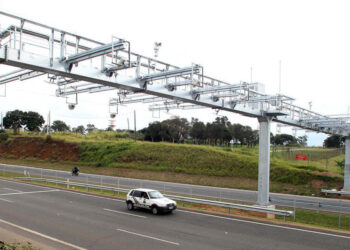 Governo do Brasil suspende mais de 3 milhões de multas do free flow e dá a motoristas 200 dias para pagar tarifas vencidas