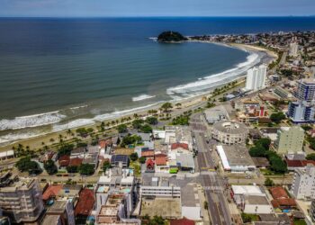 Guaratuba celebra 255 anos com shows nacionais gratuitos