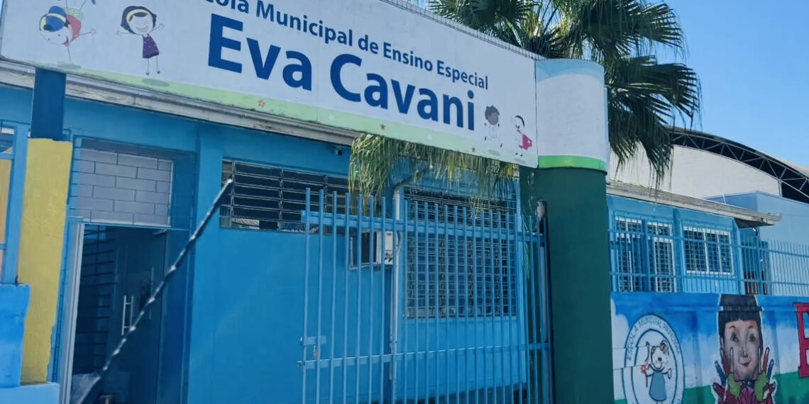 Escola Eva Cavani recebe unidade inclusiva do programa Horta Educa em Paranaguá