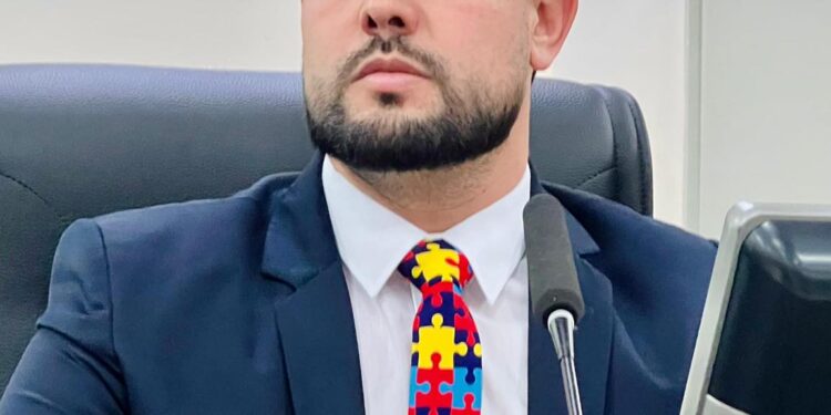 Troca de pasta: vereador Halleson Stieglitz será o novo secretário de inclusão em Paranaguá