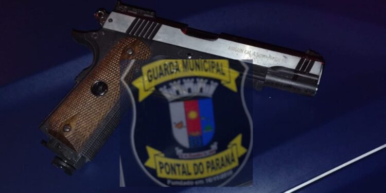 Homem ameaça comerciante com arma e acaba detido pela GCM em Pontal do Paraná