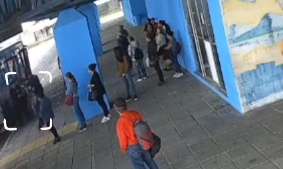 Idoso é preso por suspeita de importunar adolescentes em ônibus de Paranaguá