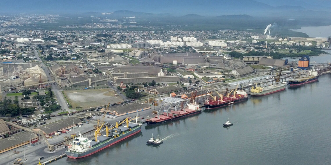 Exportações do Paraná crescem 7,7% e passam de US$ 2,2 bilhões em abril