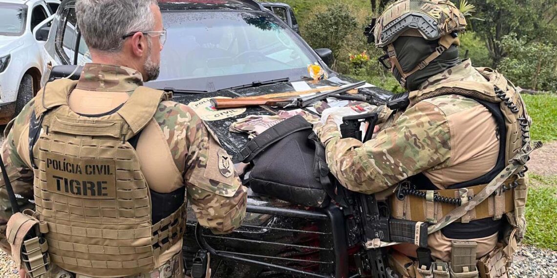 Com alvo no litoral, PCPR cumpre mandados contra grupo investigado por caça ilegal e tráfico de armas