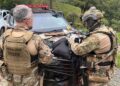 Com alvo no litoral, PCPR cumpre mandados contra grupo investigado por caça ilegal e tráfico de armas
