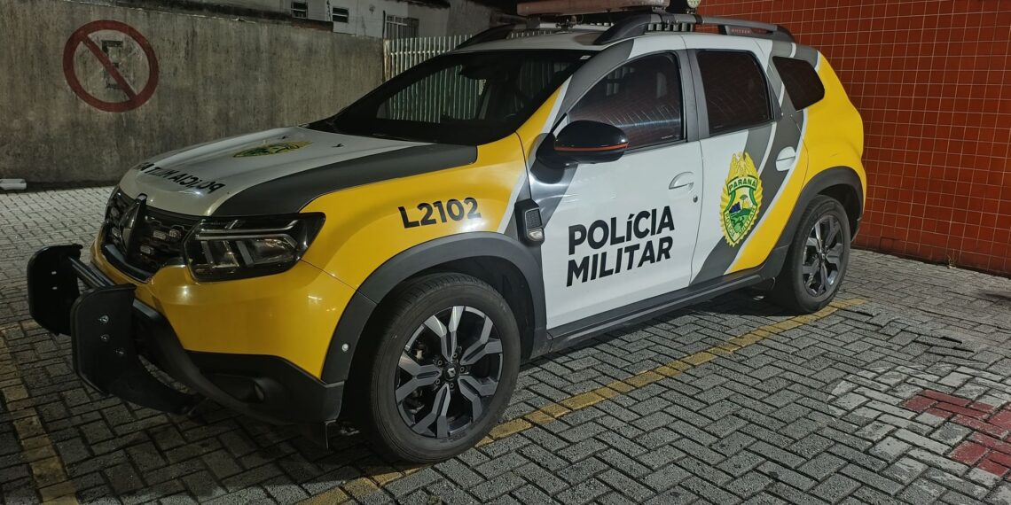 Mulher é socorrida com faca cravada no pescoço em Paranaguá