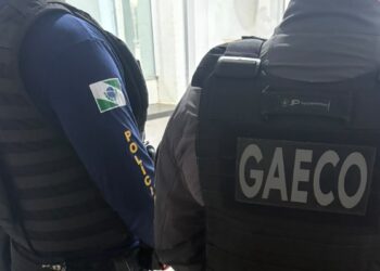 GAECO prende dois policiais militares investigados por extorsão, tortura e sequestro no Litoral do Paraná