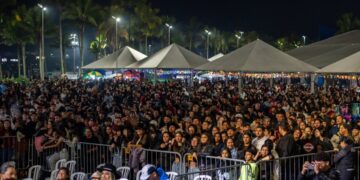 Festa Nacional da Tainha entra na reta final com show nacional do Inimigos da HP em Paranaguá